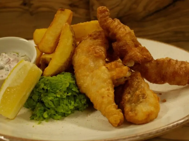 Catch-of-the-day-landed-at-Portland-Fri-8-Jan-2021.-Battered-gurnard-hand-cut-chips-mushy-peas-homemade-tartare-sauce-1400x1300